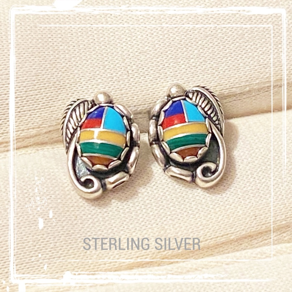 CH WHEELER MANUFACTURING CO Sterling Silver Natural Stone Inlay Post Earrings